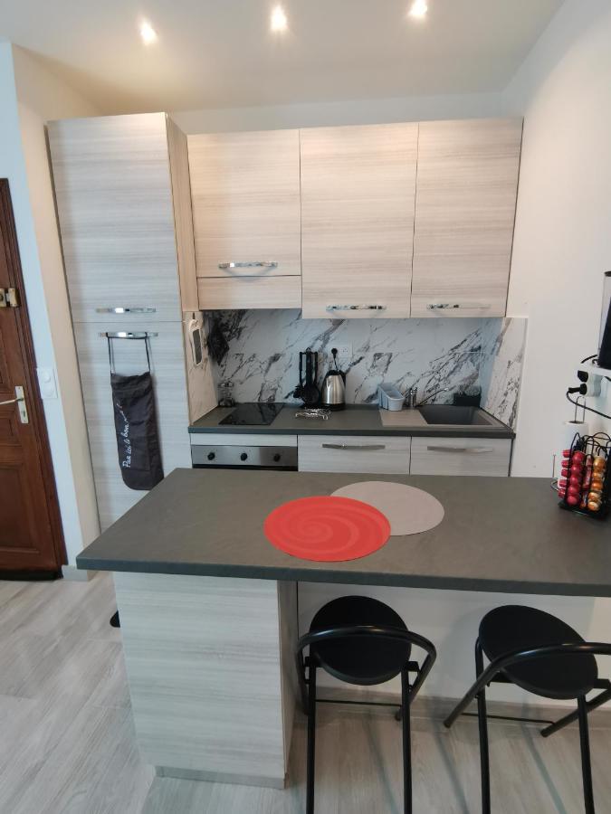 Coquet 2 Pieces Entierement Renove Et Climatise Apartment Кан Екстериор снимка