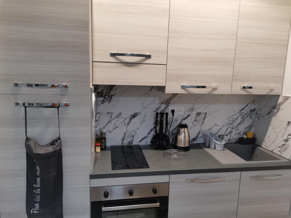 Coquet 2 Pieces Entierement Renove Et Climatise Apartment Кан Екстериор снимка